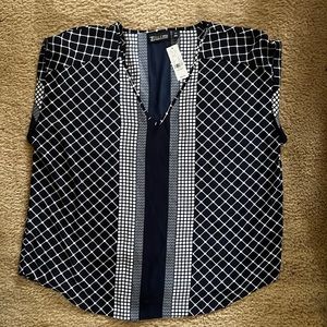 NWT - NY & Company Navy & White Geometric Short Sleeve Blouse